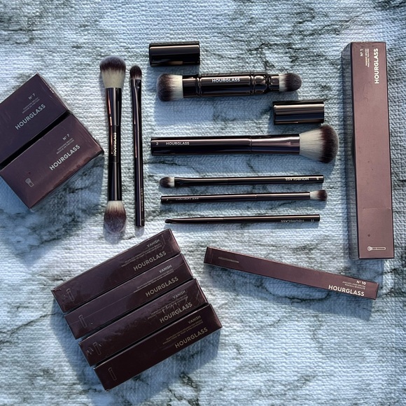 hourglass retractable double end complexion brush - Picture 3 of 3